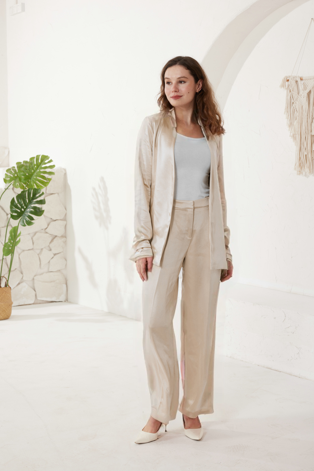 Champagne Satin Placket Blazer（5pcs, $45 ea)